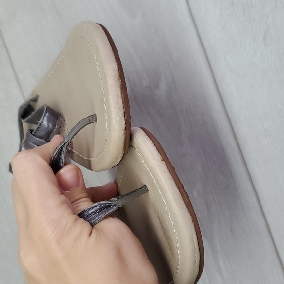 Ugg Women Ankle Leather T Strap Comfort Sandals shoes sz 6 - Picture 4 of 11